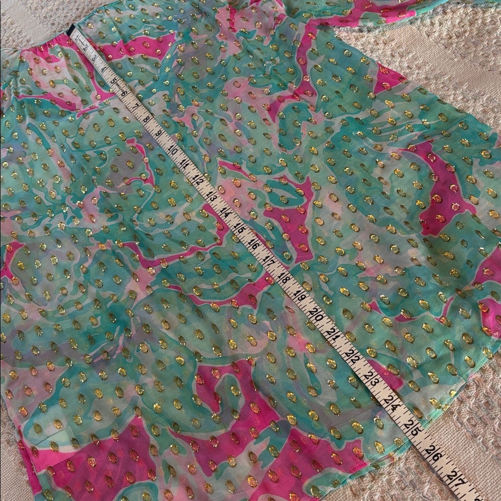 Lilly Pulitzer pink & blue silk blend blouse w/ gold details * sz MED - Picture 10 of 10